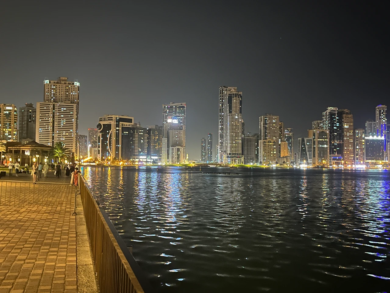 Al Majaz lake 